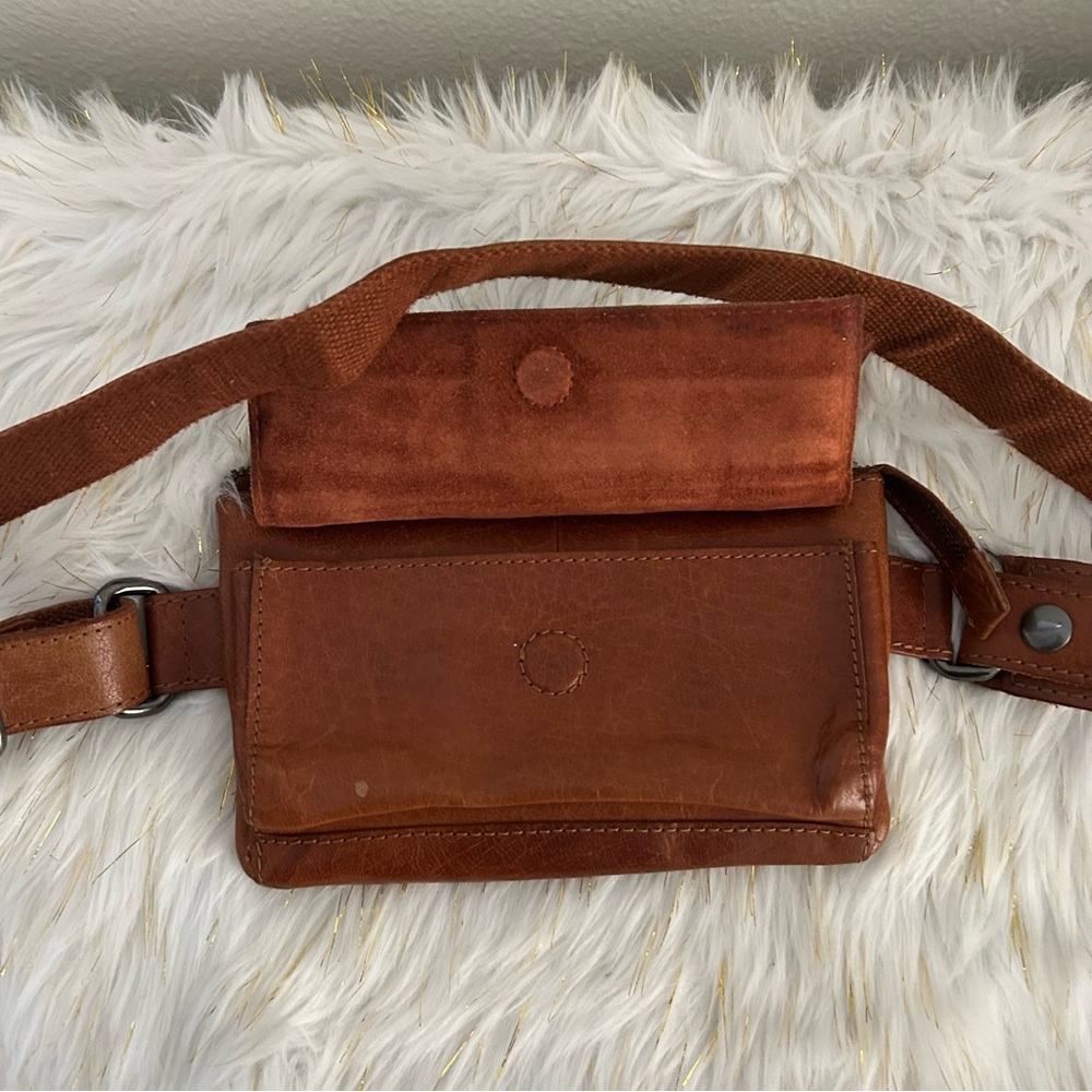 Spikes and Sparrow Leather Fanny Pack Belt - Picture 6 of 8